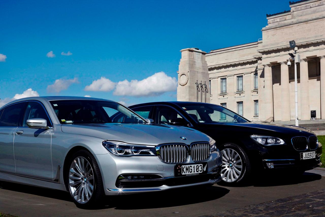 Auckland City > Airport One Way - (New BMW 7 Series Sedan for 1-3 passengers)