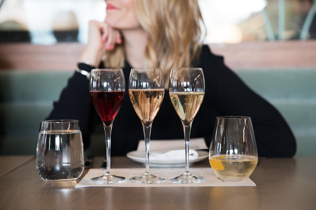 Red Balloon Version Copy of Chauffeured Cheese and Wine Tour with 2 Course Lunch for 2