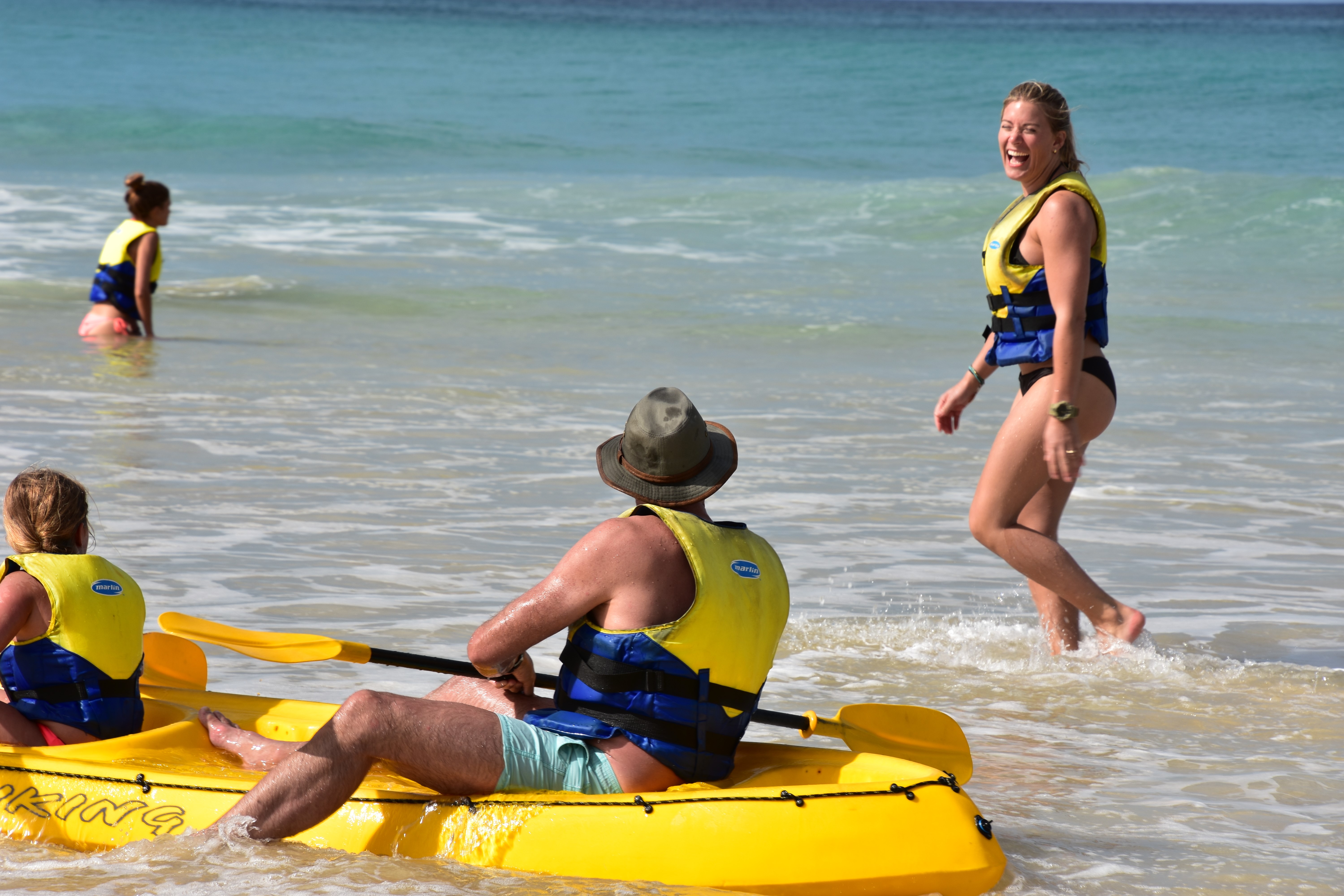 Noosa Dolphin View Sea Kayak & Beach 4X4 Adventure -  Day Tour