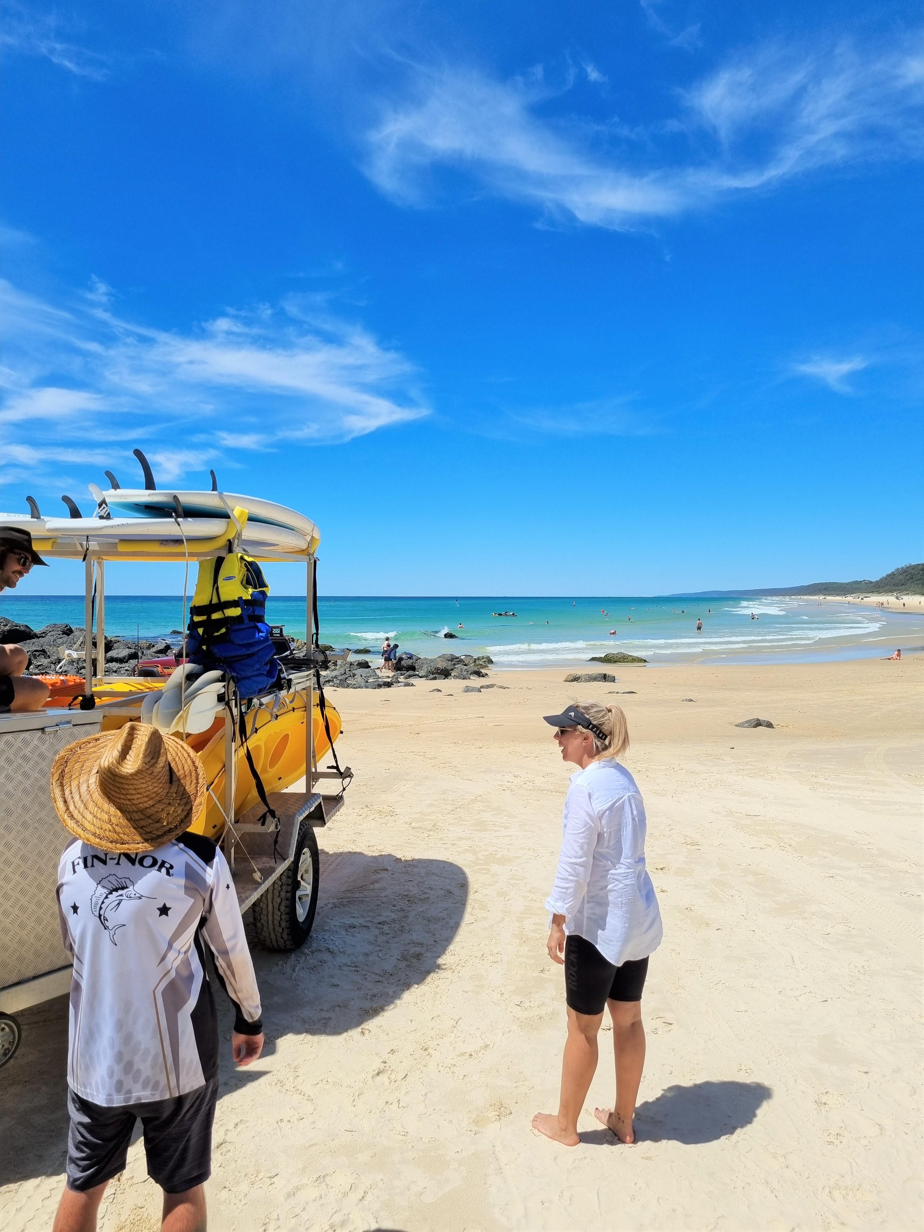Noosa Dolphin View Sea Kayak & Beach 4X4 Adventure -  Day Tour
