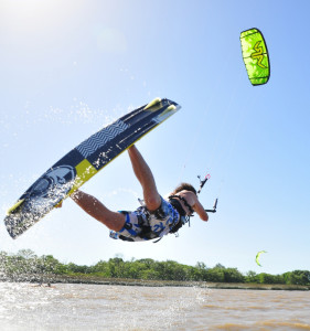 Kitesurfing Lesson 2.5 hour Hit The Water (lesson 2) - Rainbow Beach