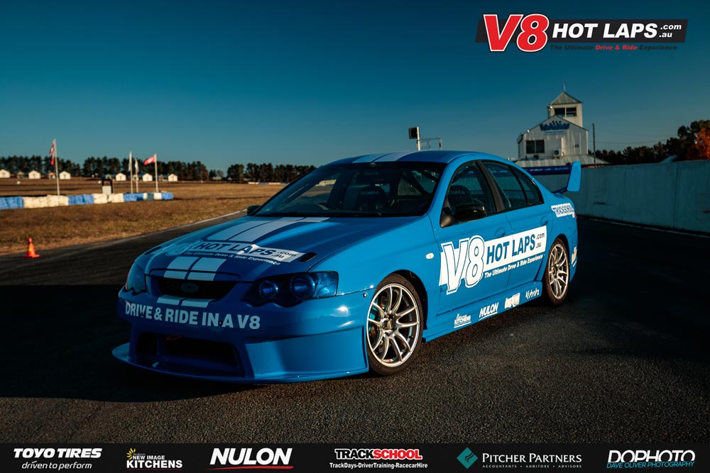 V8 Hot Laps Drive & Ride Experience
