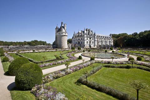 Unforgettable Loire: Private Tour of Chenonceau & Chambord from Amboise