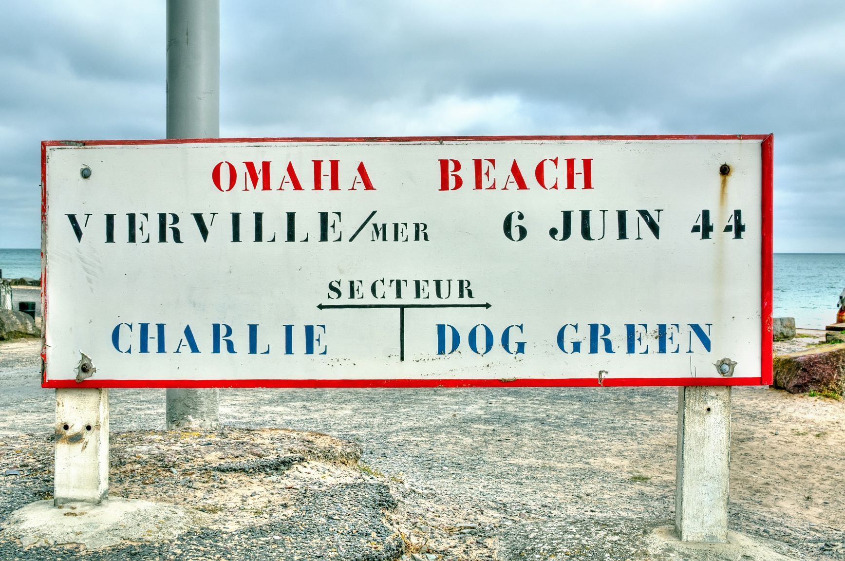 D-Day Historic Tour from Bayeux: Utah & Omaha Beaches, Ste Mère Eglise, Pointe du Hoc & US Cemetery | Small Group (2~19 Pax)