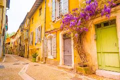 Explore Arles in Style: Private Transfer from Aix-en-Provence! 