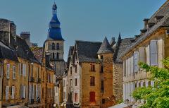 Discover Dordogne: Private Sightseeing Transfer from Bordeaux to Sarlat