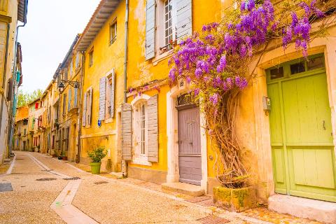 Art & History Lovers: Arles, Saint Rémy & Les Baux Private Tour from Marseille