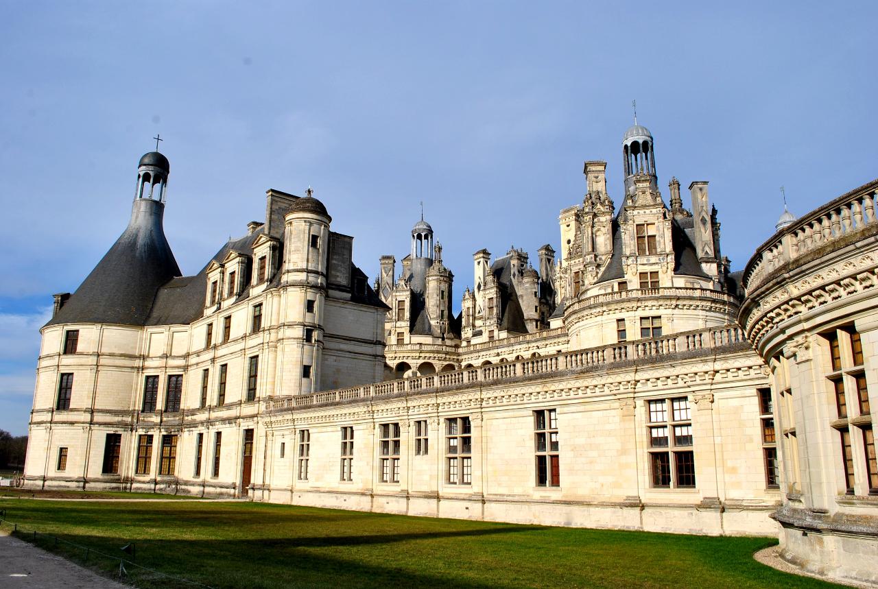 Chambord Castle Visit from Tours: A Royal Retreat