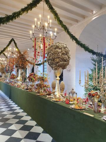 Chenonceau_with_Christmas_decorations