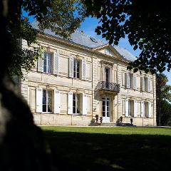 Château Ferrière Private Wine Tour & Cooking Class from Bordeaux 