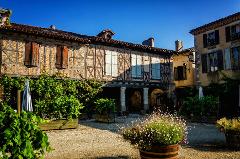 Bordeaux to Armagnac: Private Day Trip with Distillery Tours & Tastings