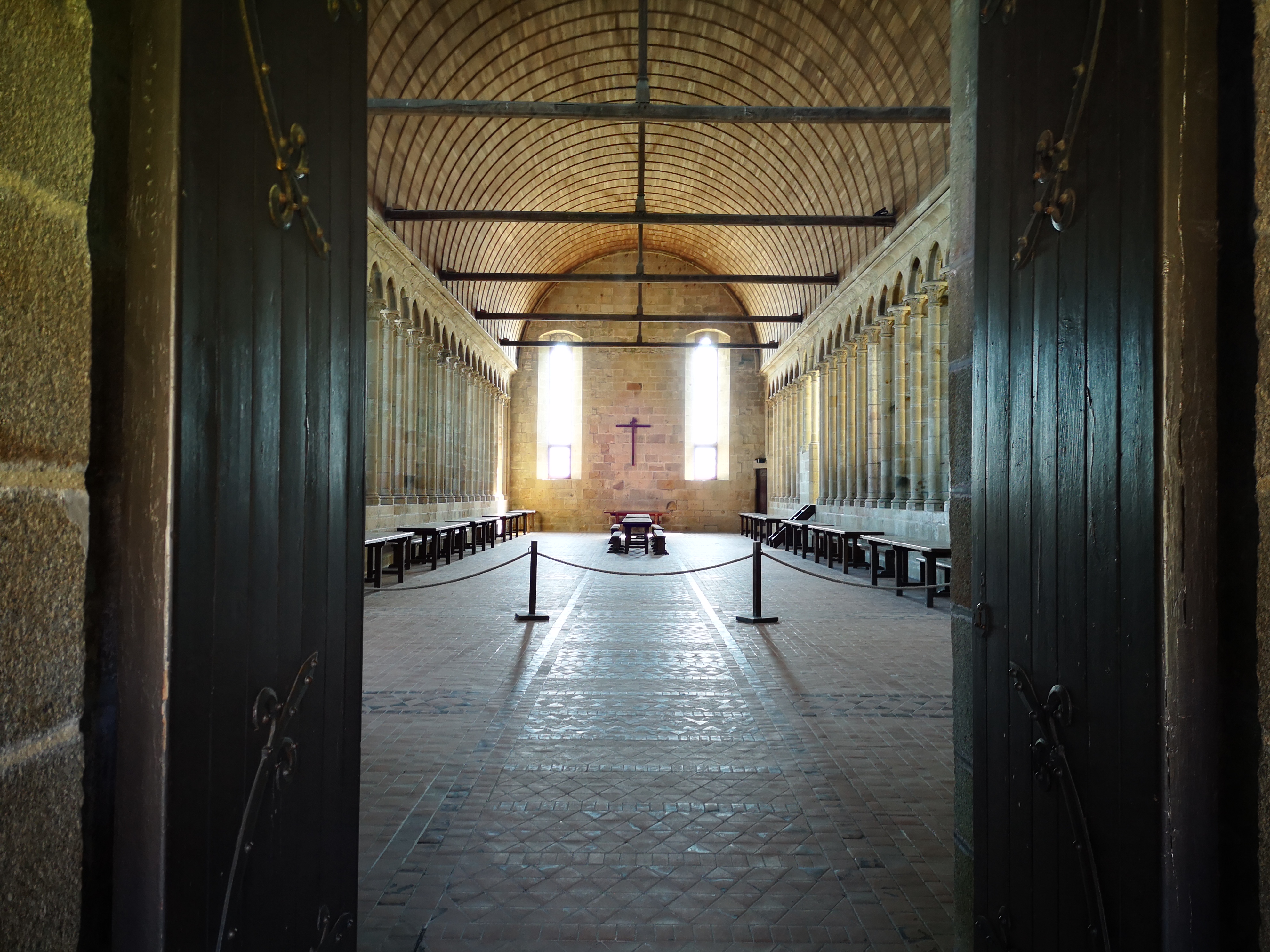 Mont Saint Michel & Abbey Discovery Guided Day Tour from Bayeux | Tickets for the Abbey | Small Group (2~8 Pax)