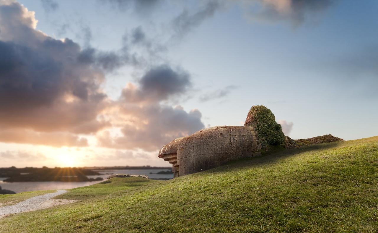 BATTLEFIELDS OF NORMANDY & MONT SAINT MICHEL 5* HOTEL - 4 DAYS / 3 NIGHTS