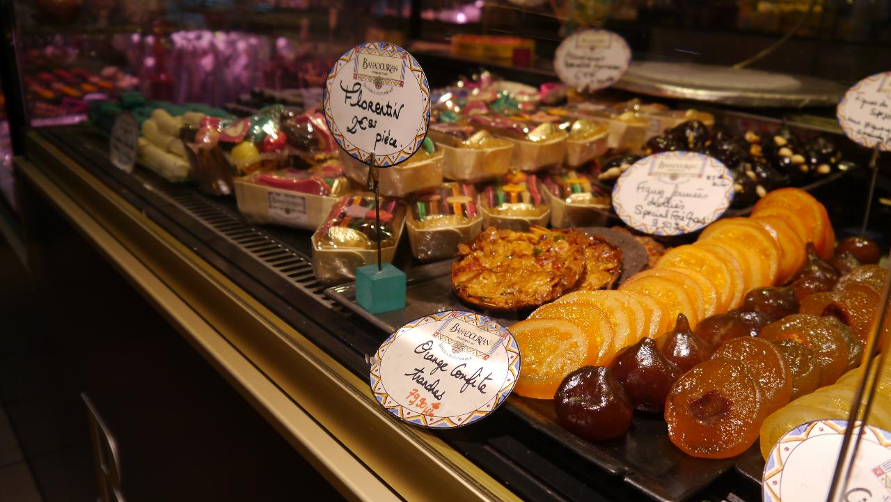 Taste of Lyon: Shared Food Tour at Les Halles de Lyon Paul Bocuse