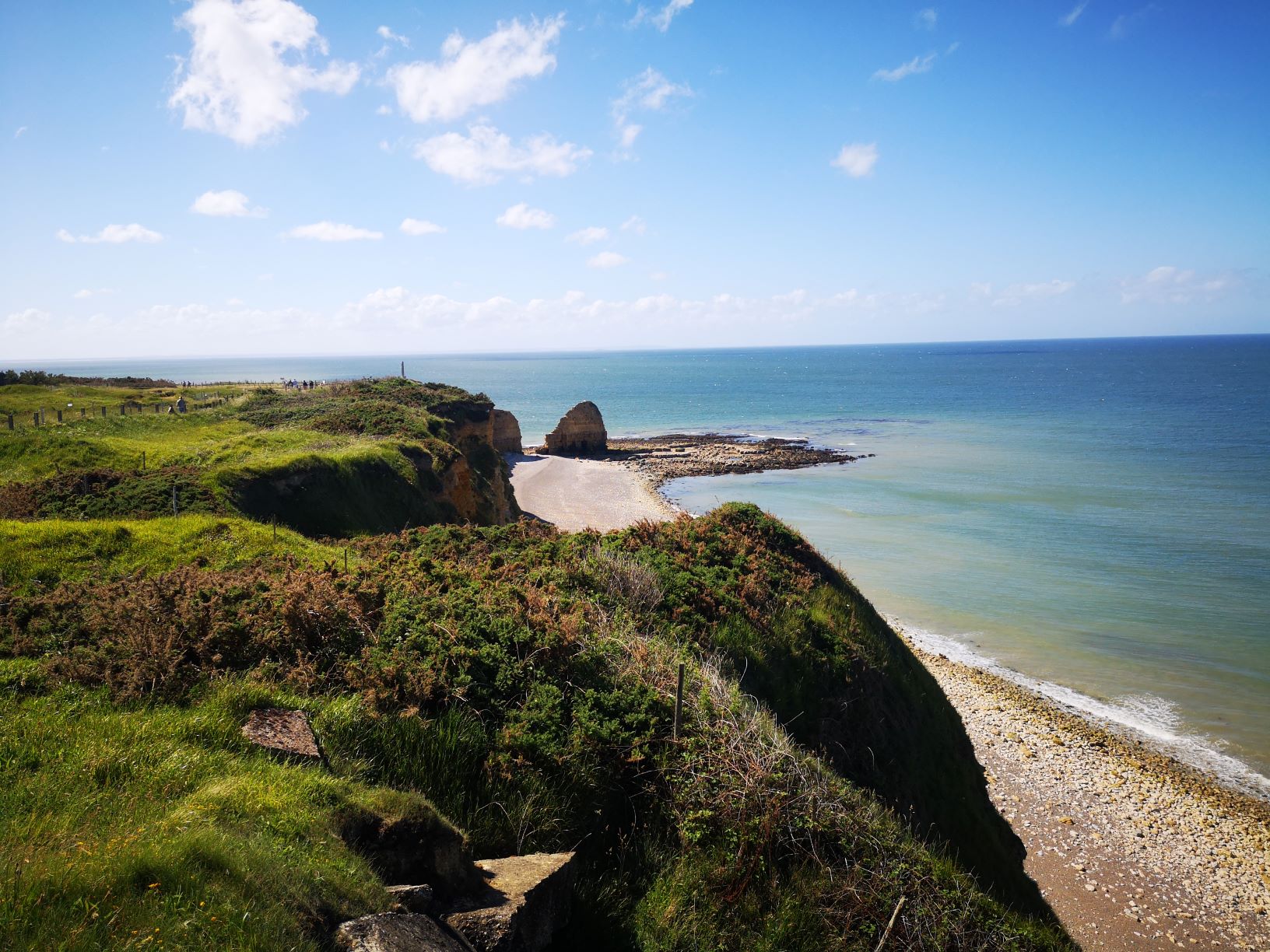 D-Day Historic Tour from Bayeux: Utah & Omaha Beaches, Ste Mère Eglise, Pointe du Hoc & US Cemetery | Small Group (2~19 Pax)