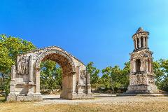 History & Beauty: Arles & Les Baux Private Shore Trip from Marseille