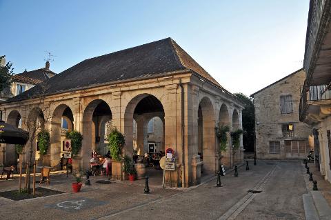 From Sarlat la Canéda to Souillac Private Transfer