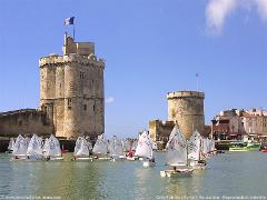 Bordeaux to La Rochelle: Relaxing Private Transfer
