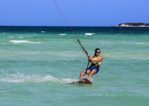 Kiteboarding Group Lesson (4 hour)