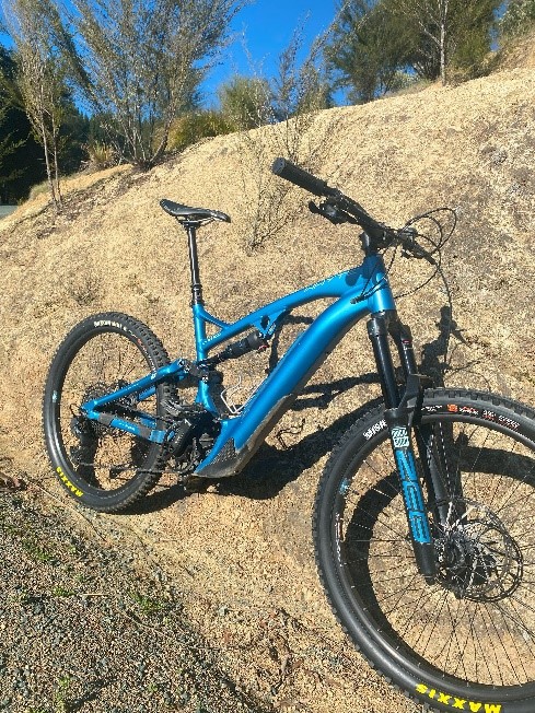 Half Day Premium Whyte  E-Bike - LARGE FRAME