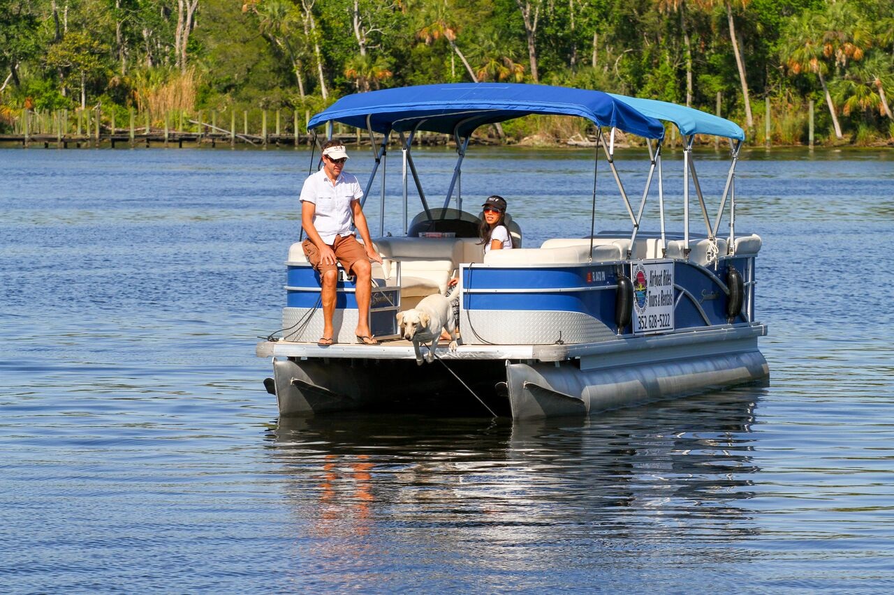 HALF DAY 21 ft. Pontoon 50 hsp motor 8 passenger - River Ventures Reservations