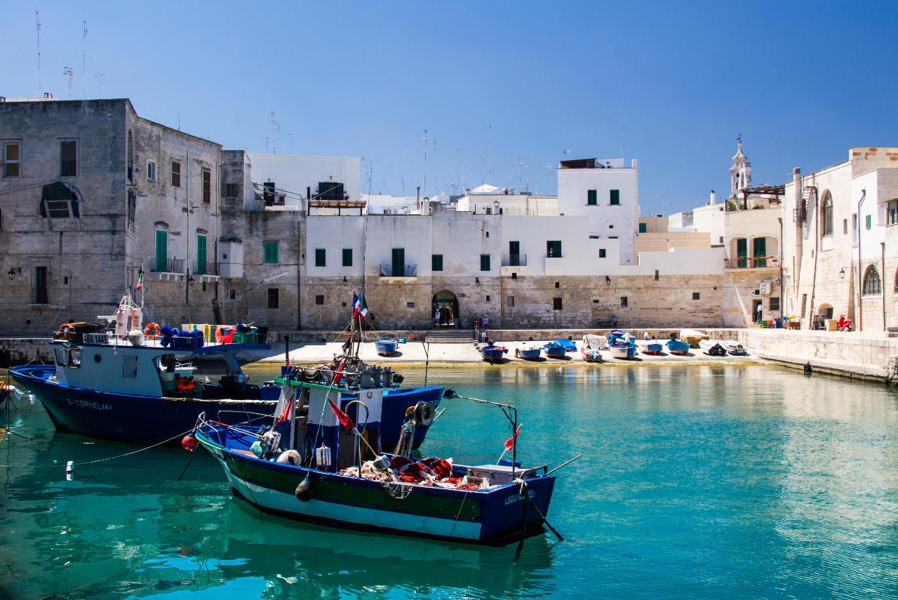 Monopoli, uno scrigno sul mare