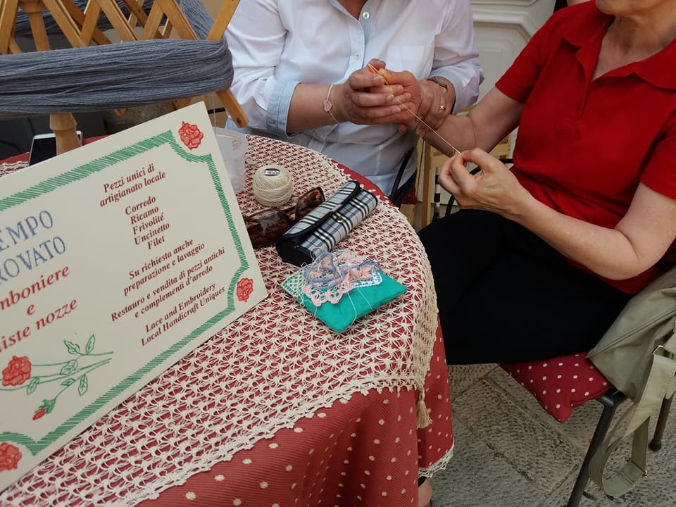 Ago, filo e passione in Valle d'Itria