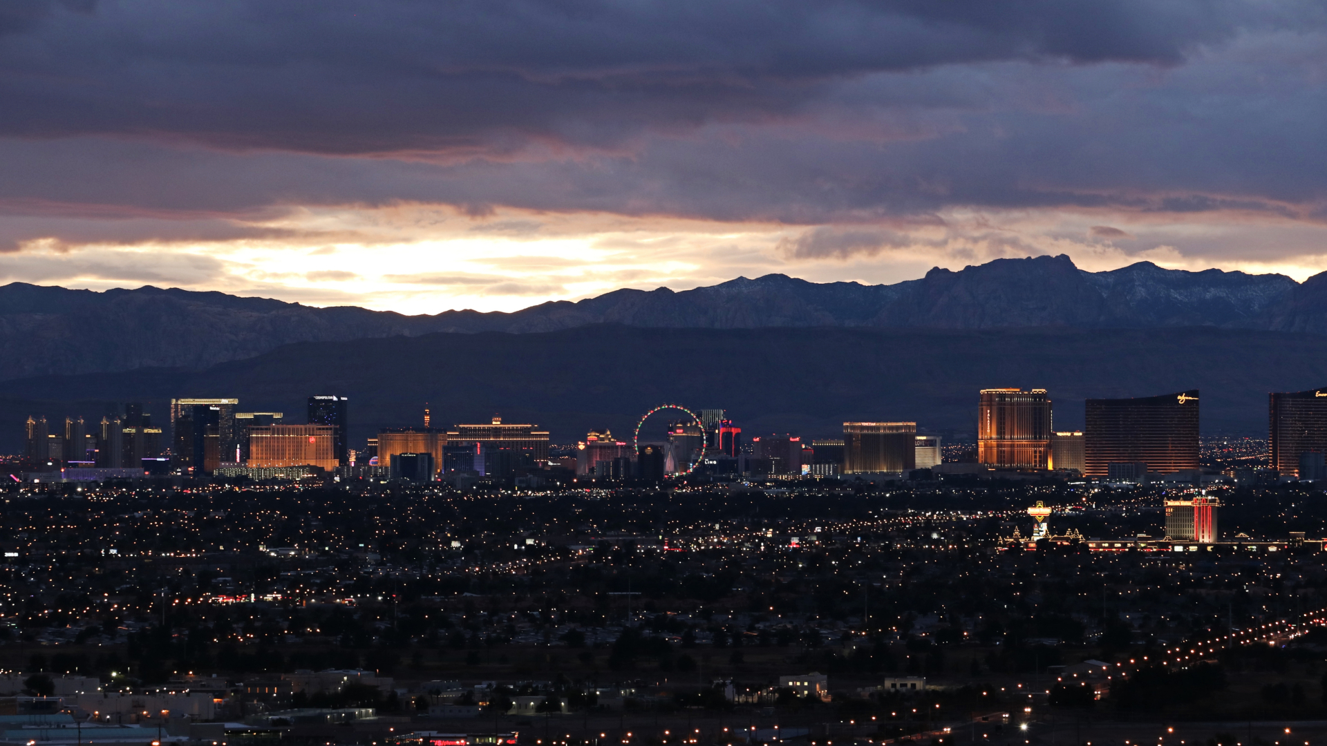 Las Vegas Strip Highlights Flight without Transfers