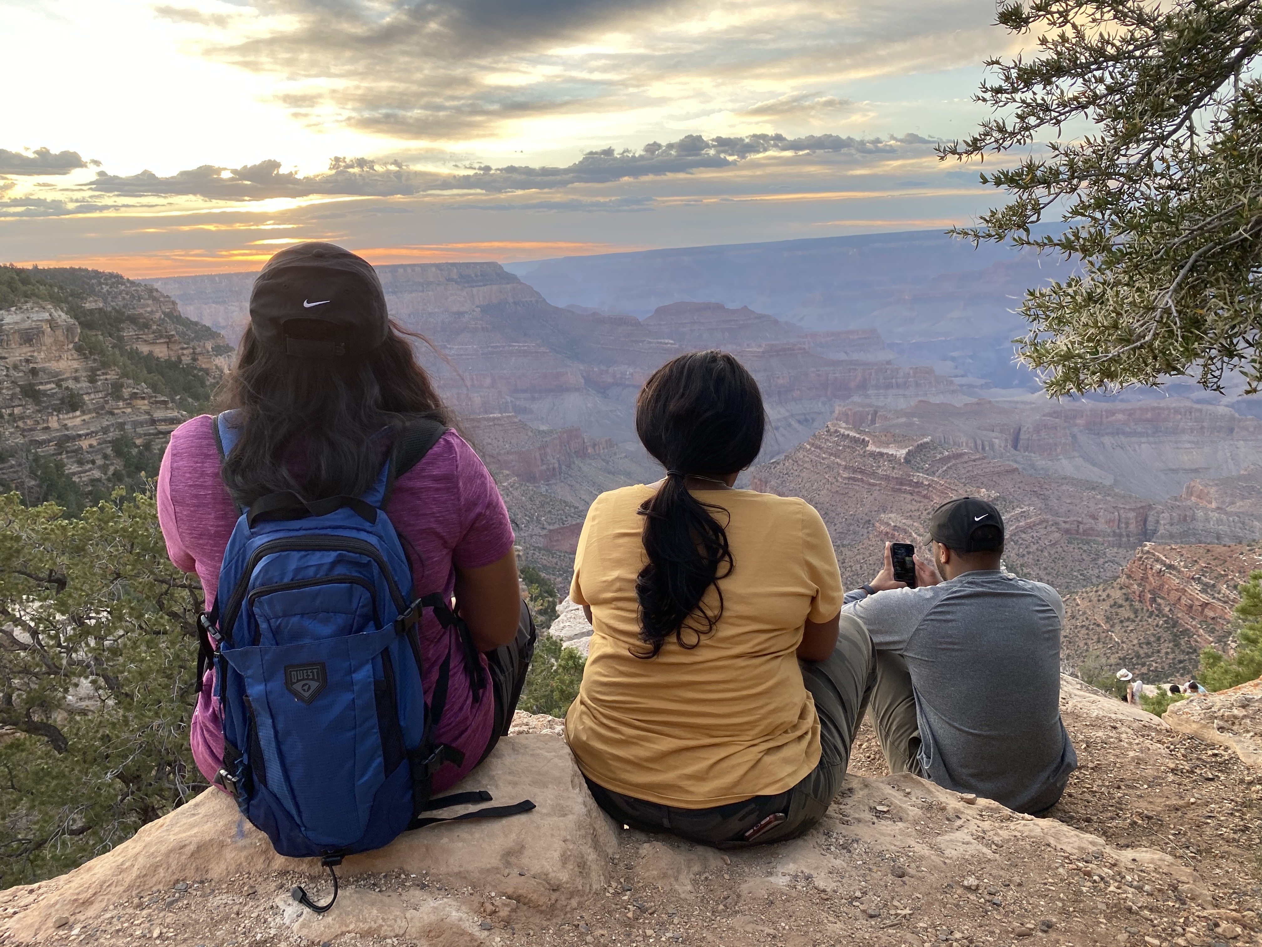 Majestic Grand Canyon National Park Flight with Sunset Hummer Tour