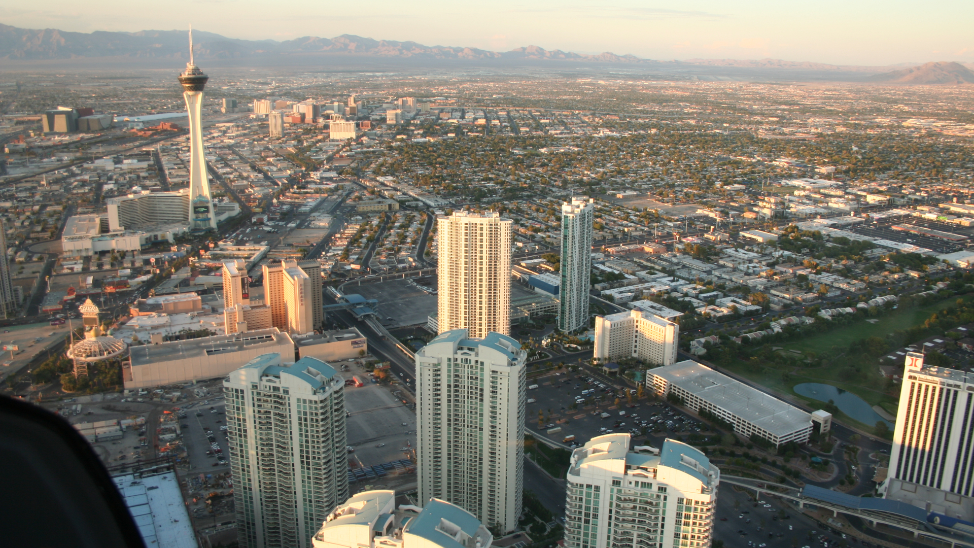 King of Canyons Landing Tour with Las Vegas Strip