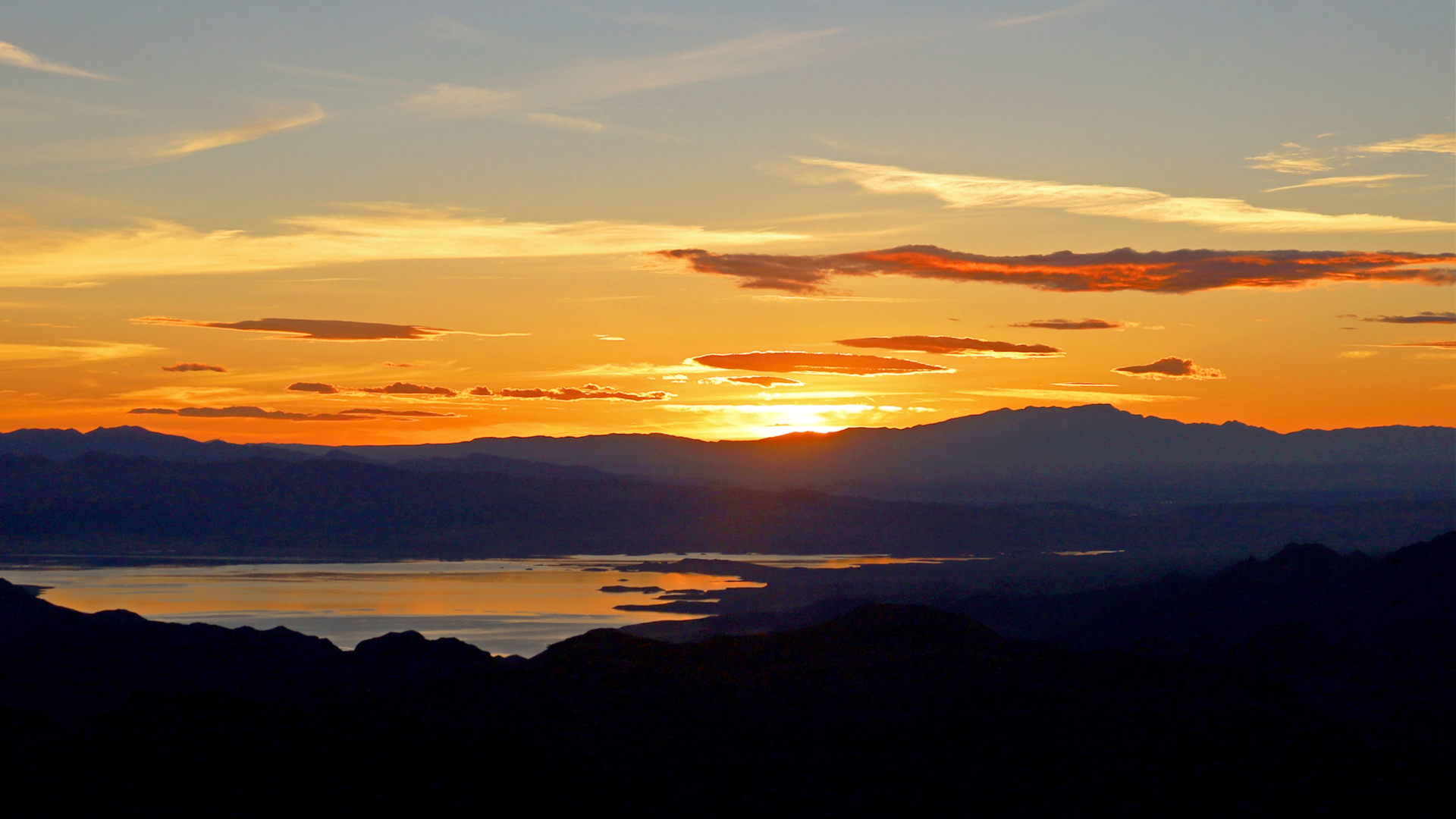 King of Canyons Sunset Landing Tour with Las Vegas Strip
