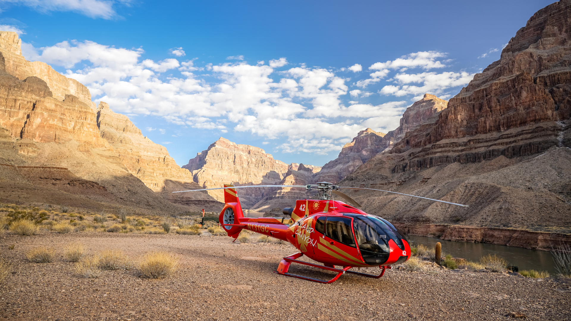 King of Canyons Landing Tour with Las Vegas Strip