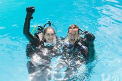 Buddies Go Dive:  PADI Scuba Diver 
