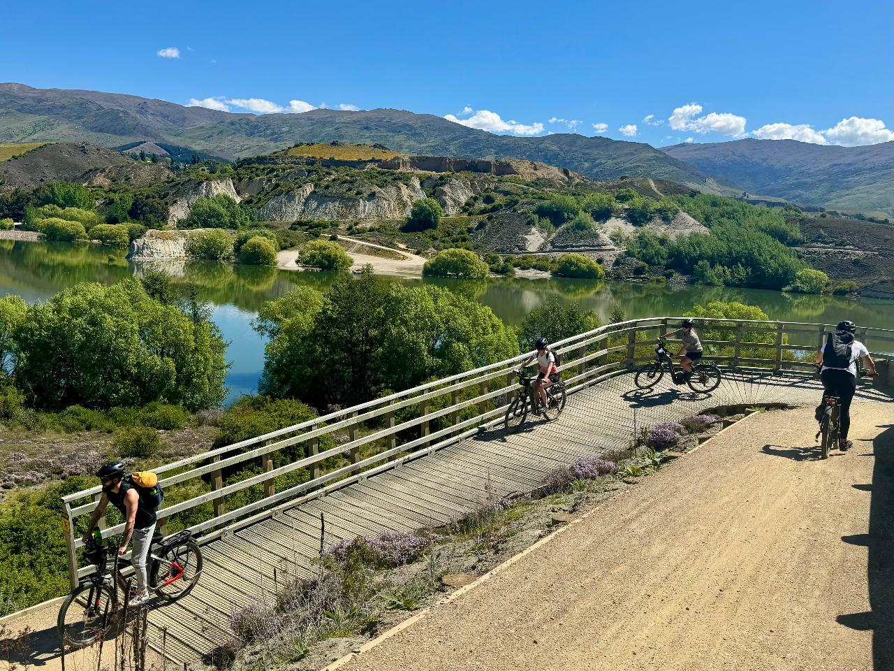 Kiwi Journeys New Zealand: Kawarau Gorge Trail Blazer with Bannockburn Lunch from Queenstown with eBike & shuttles - Gibbston to Cromwell — Bannockburn - Photo 1