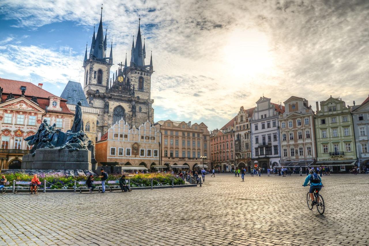 Private Prague Introduction Tour - 3 hours