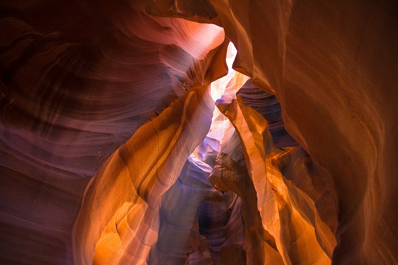 ANTELOPE CANYON / GRAND CANYON AERIAL AND GROUND TOUR FROM SEDONA - LIMO TOUR