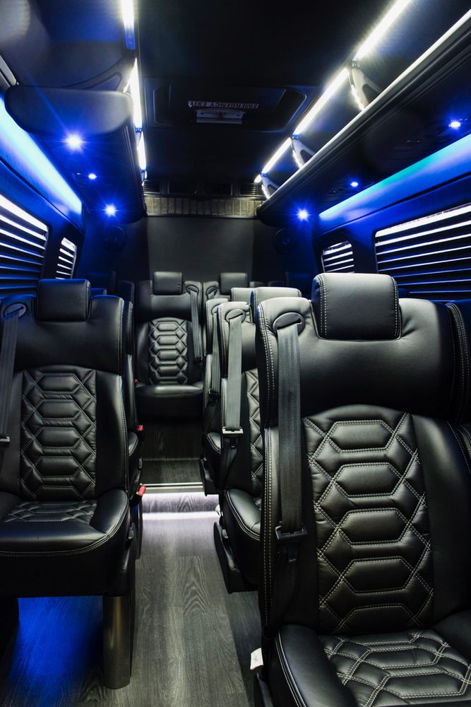 MERCEDES SPRINTER VAN - Hourly Charter LAS VEGAS - Zero Limo - Luxury ...