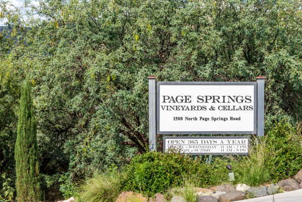 PAGE SPRINGS CELLARS VINEYARD AND WINE TASTING TOUR FROM PHOENIX - PRIVATE TOUR