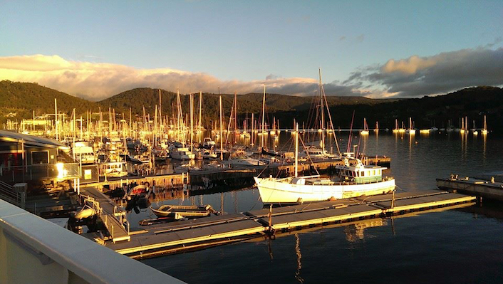 Bruny Island Safaris - Foods, Sightseeing and Lighthouse Tour