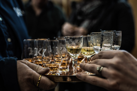 Distillery Tours Tasmania – Private Guided Tours departing from Hobart, includes Lunch and Mega Tastings Tasmania Australia