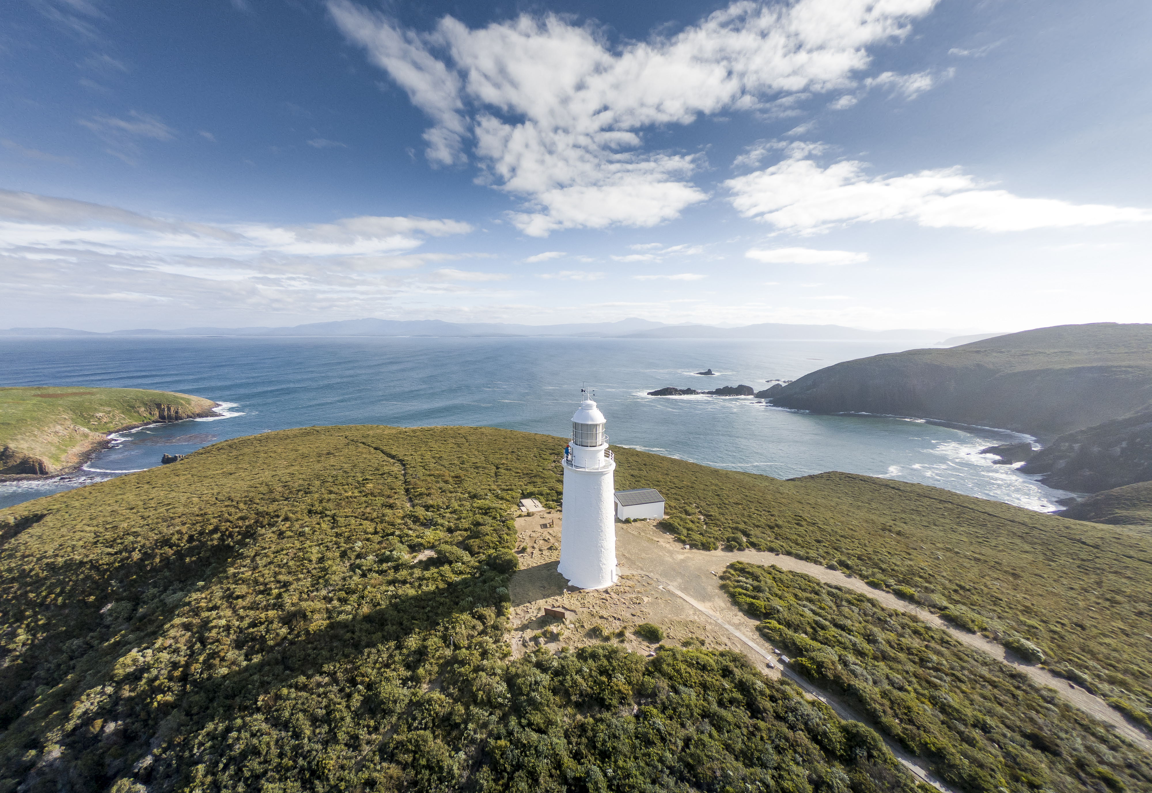 Bruny Island Safaris - Foods, Sightseeing and Lighthouse Tour