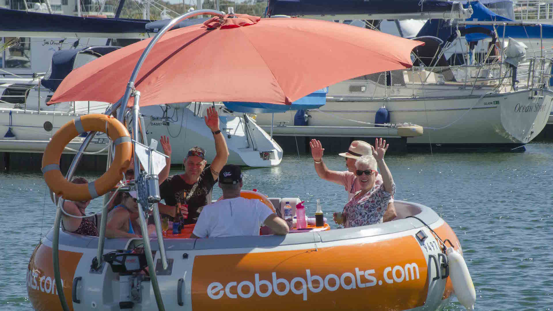 2 Hour SelfDrive BBQ Boat Hire Group of 7 10 people MANDURAH Eco BBQ Boats Reservations