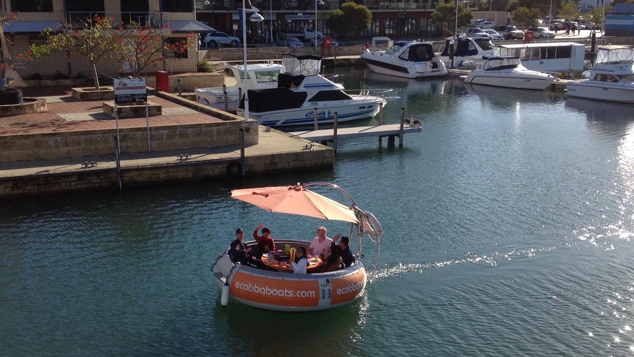 2 Hour SelfDrive BBQ Boat Hire Group of 7 10 people MANDURAH