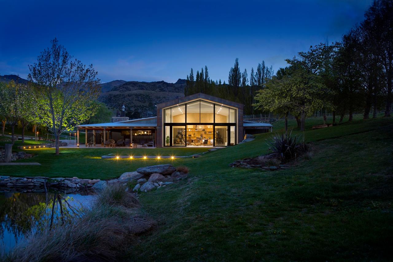 The Shed By Night - Platters and Wine (Central Otago)