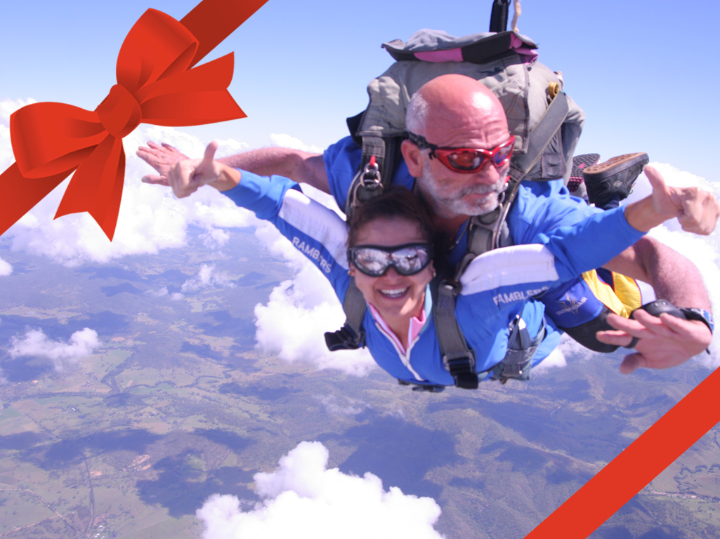 Tandem Skydive - 14'000 feet - groups of 5+ - Gift Card