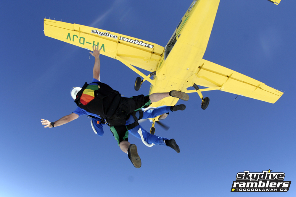 Tandem Skydive - 14'000 feet