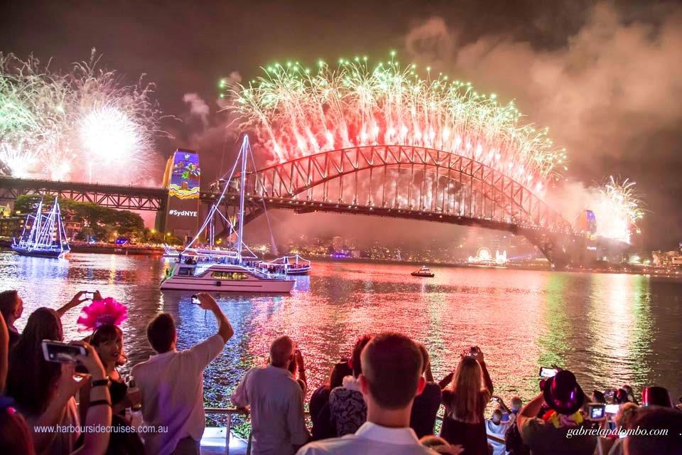 Sydney Harbour New Years Eve Fireworks Cruise - Harbourside Cruises Reservations