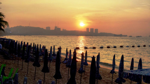Pattaya Noon Up To Night