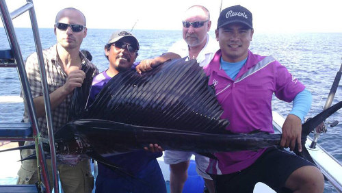 Big Game Fishing Full-Day Tour (Participant)