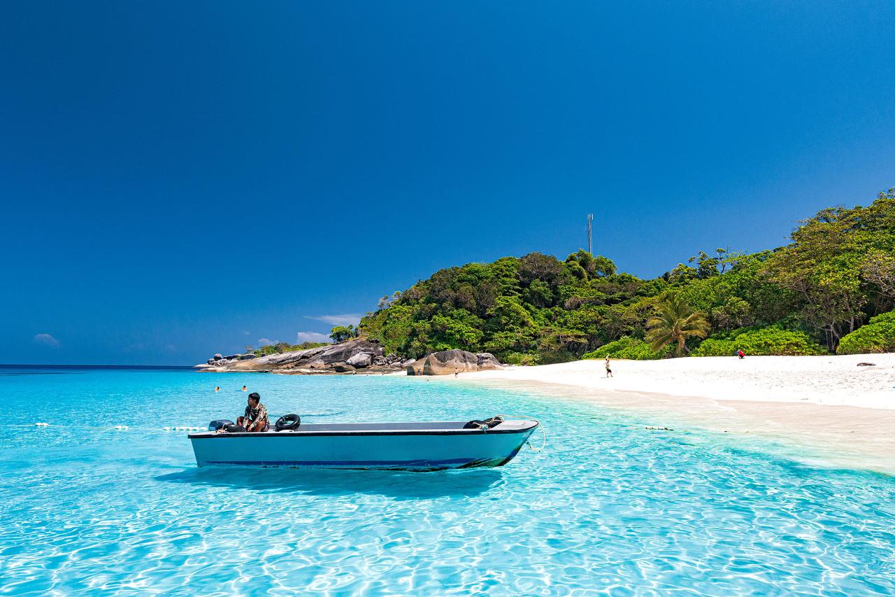 Explore Similan by catamaran speedboat